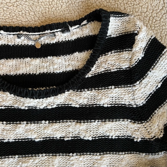 Knitted & Knotted Anthropologie nubby cropped cotton adorable sweater S / M - Picture 4 of 8